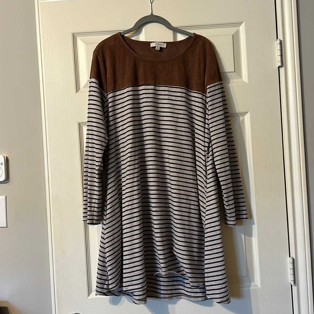 Umgee Long Sleeved dress. Purchase from Chic Soul.